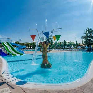 אתר קמפינג Del Garda Village And פסקיארה דל גארדה