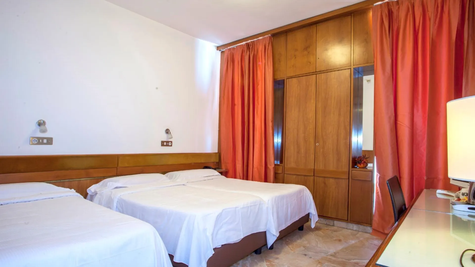 Canova Hotel Milaan 3*,  Italië