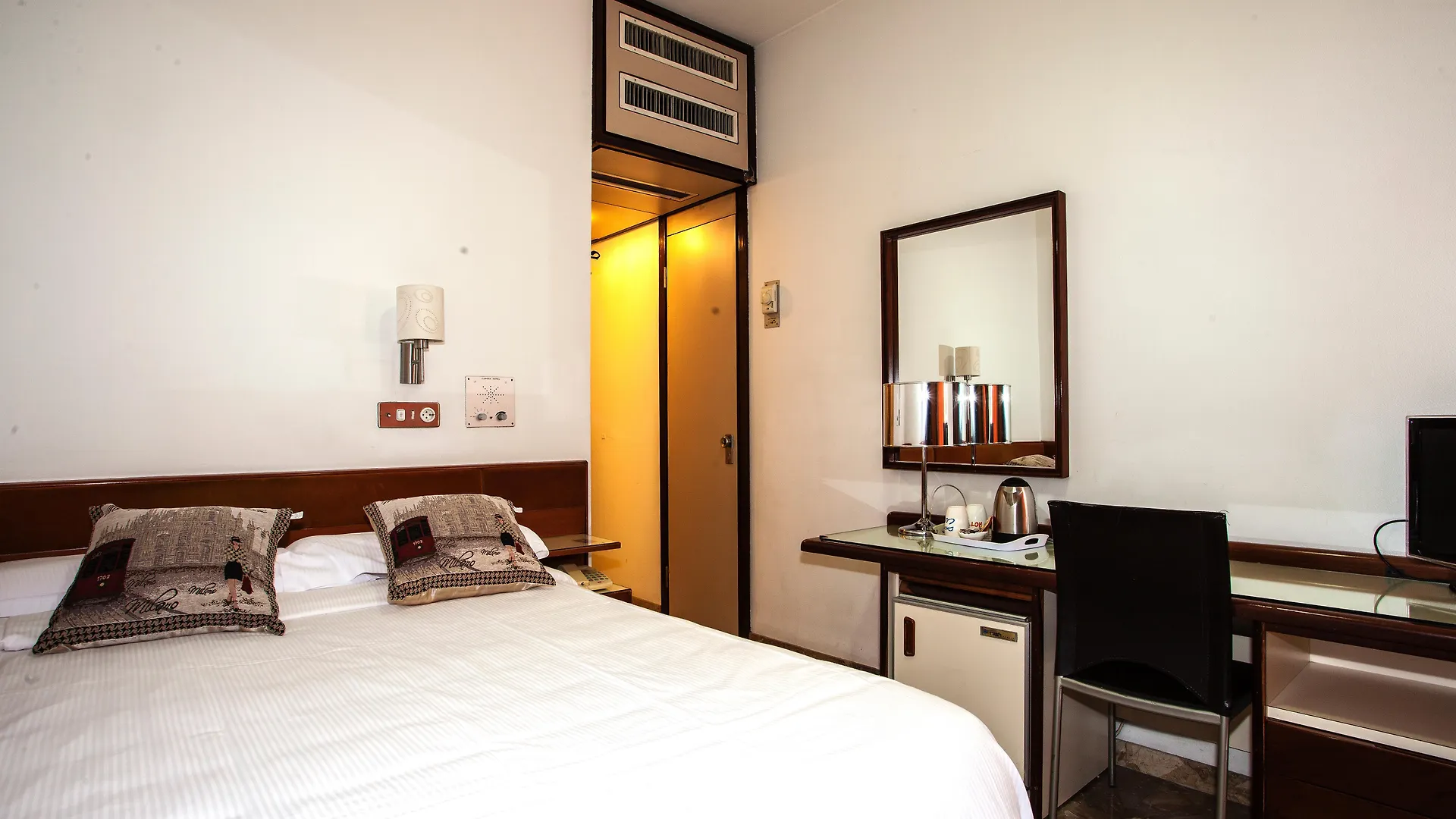 Canova Hotel Milaan