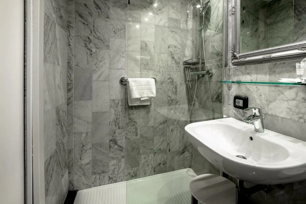 Canova Hotel Milaan 3*,  Italië
