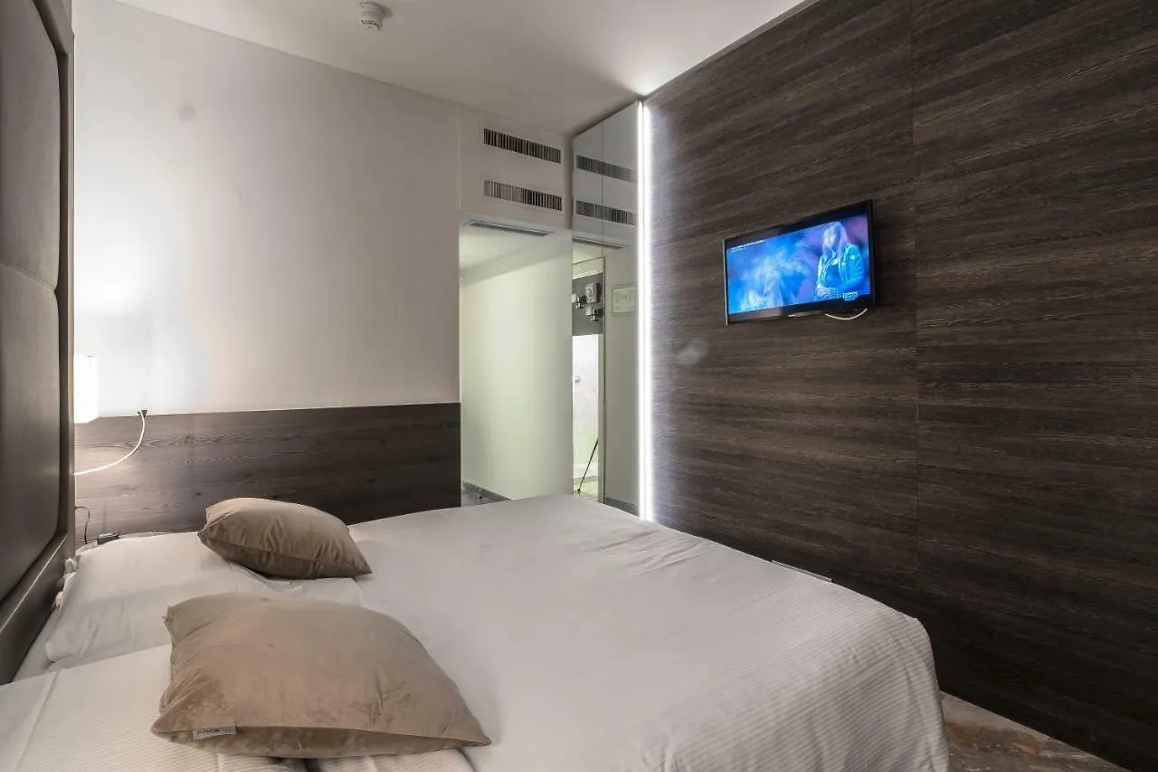 Canova Hotel Milaan