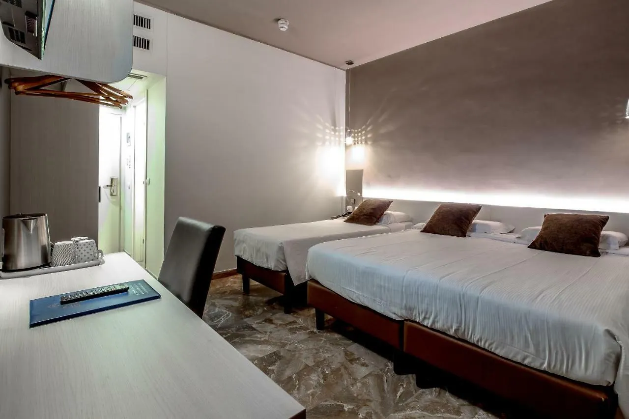 Canova Hotel Milaan